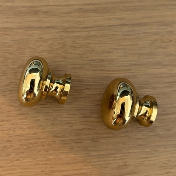 Set of 2 cabinet door knobs Solid brass. New - Picture 2 of 9